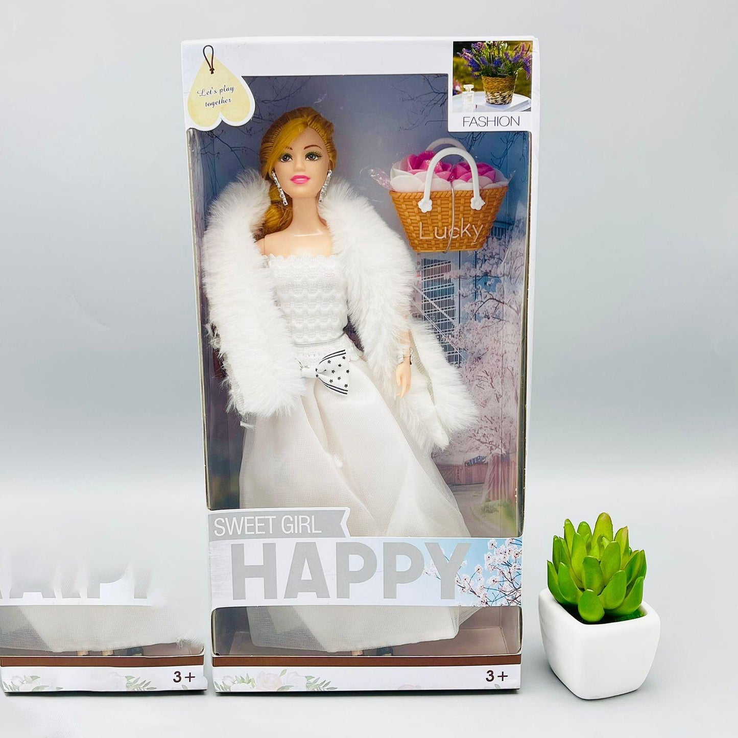 Fashion Barbie Girl With Her Long Hairs For Kid Girls Fashion Barbie Girl With Her Long Hairs For Kid Girls