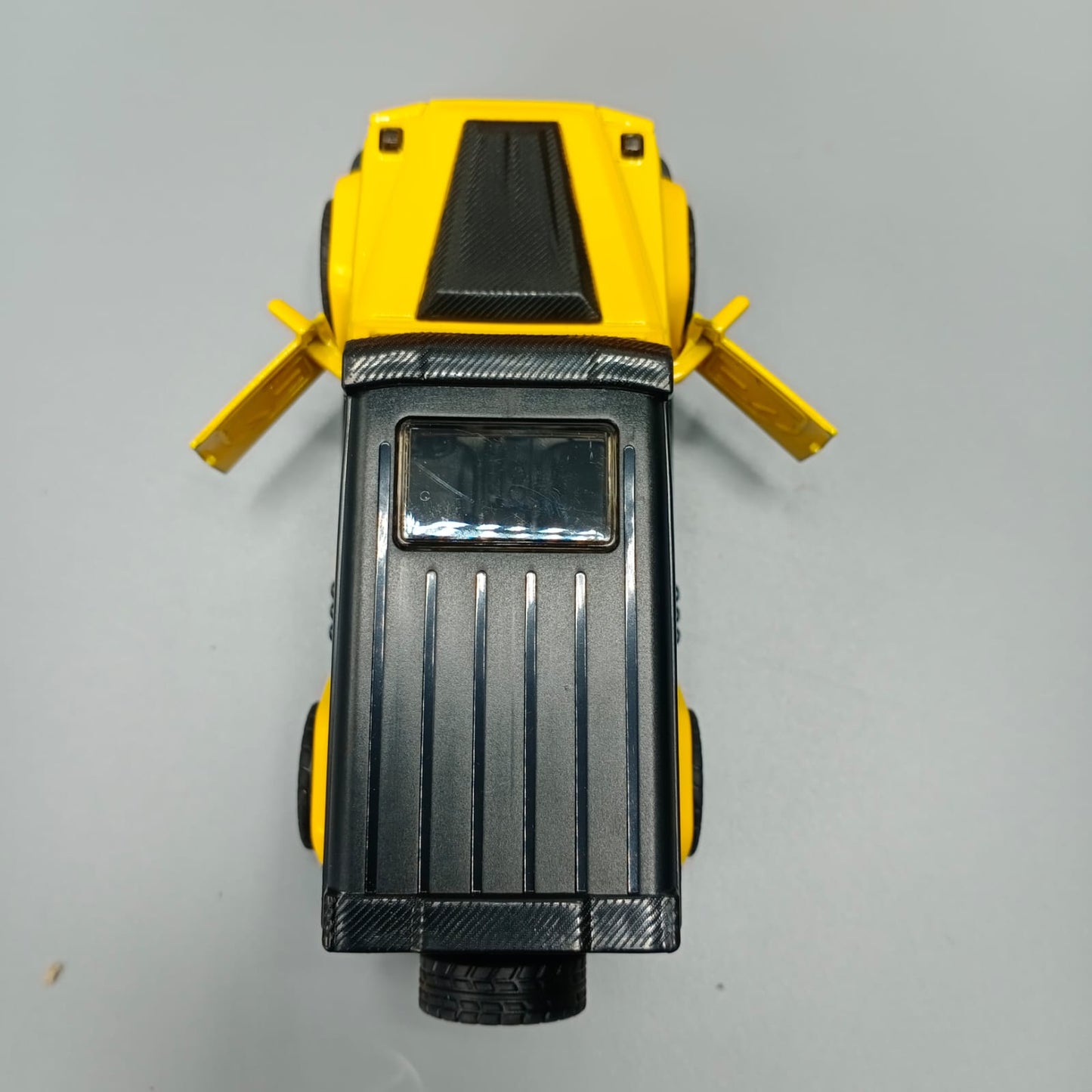 Die-Cast Land Rover Defender Car Toy