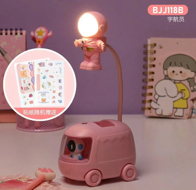 Astronaut Usb Rechargeable LED Desk Lamp