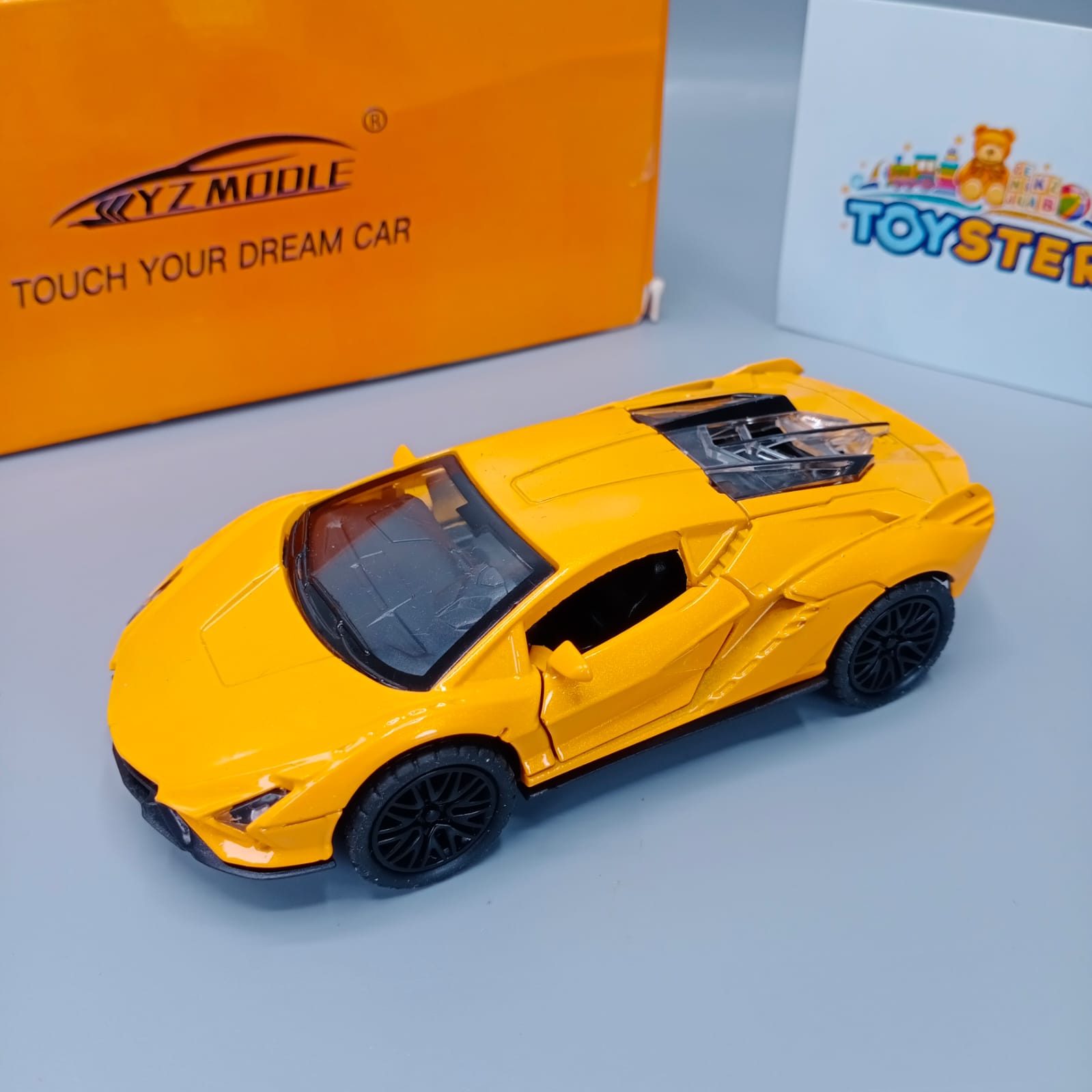 Die-Cast Metal Body Lamborghini Sesto Elemento