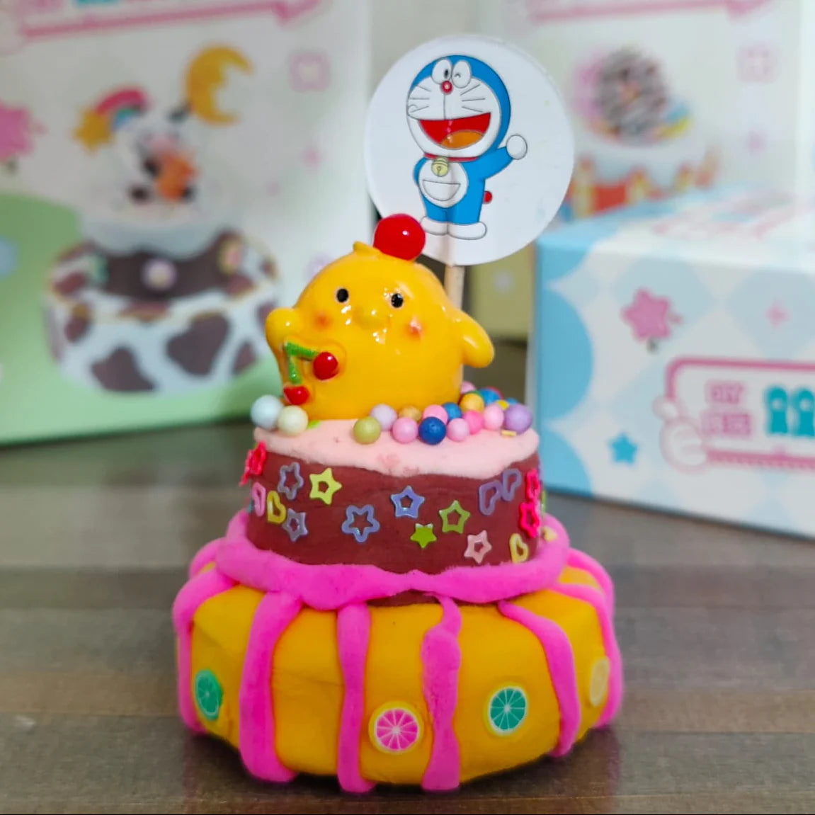 DIY Claydoh Decorate Cake